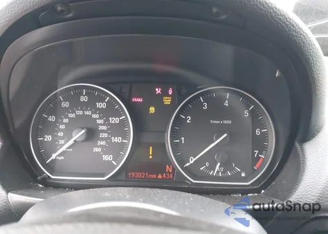 2013 BMW 128I z USA, uszkodzony, nr VIN WBAUP9C52DVS95682